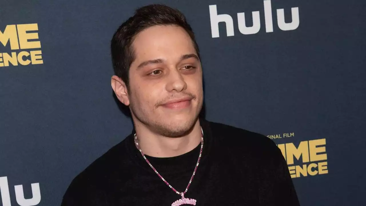 Pete Davidson Seeks Truce With City Of Syracuse, NY After Booing At College Basketball Game