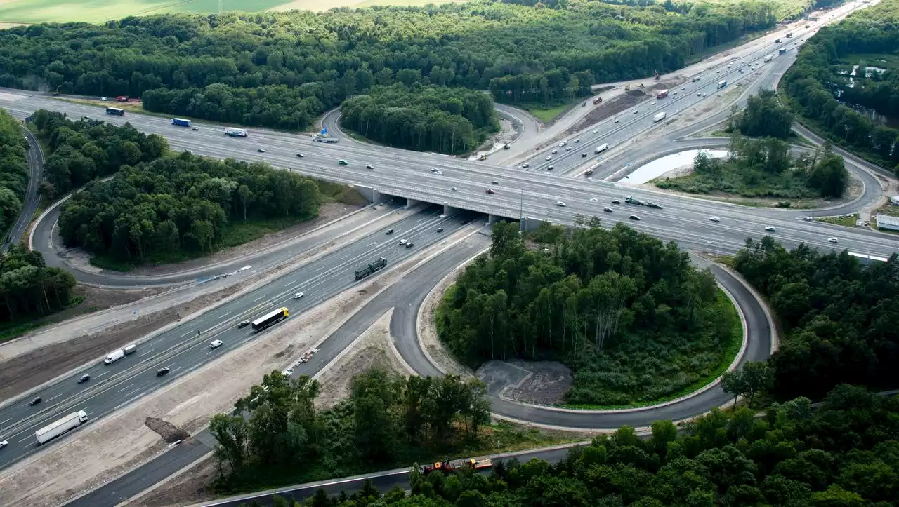 3,78 Promille: Lkw-Fahrer fährt sturzbetrunken über die Autobahn