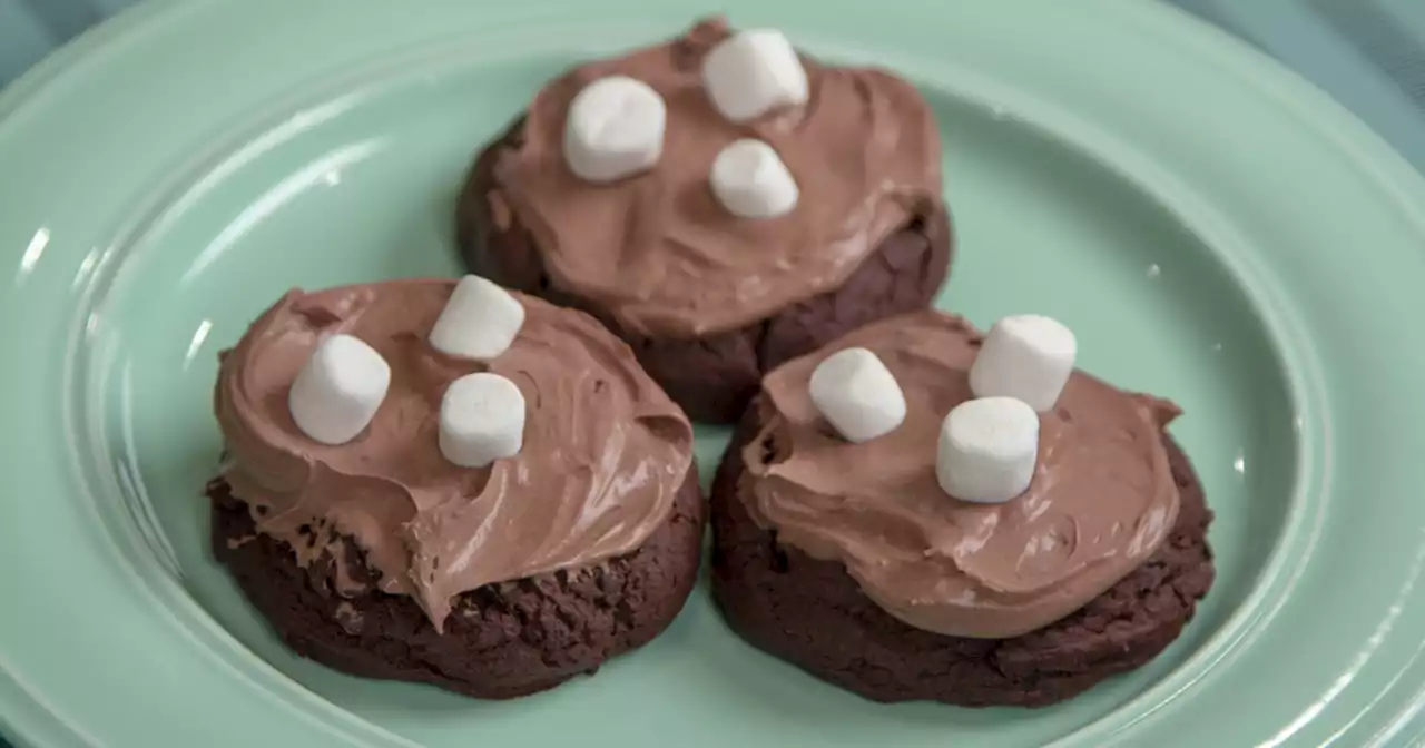 SUNDAY BRUNCH: Hot Chocolate Cookies