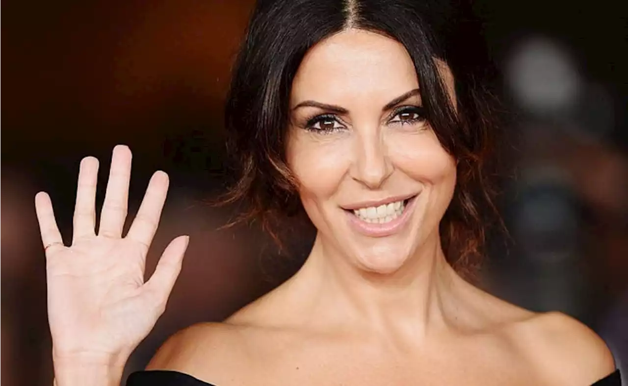 Sanremo 2022: il ritorno di Sabrina Ferilli, la bellezza della porta accanto - iO Donna