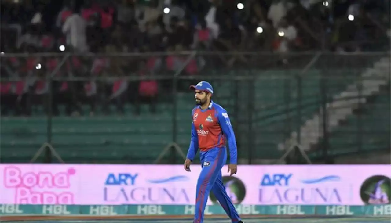 بابراعظم پی ایس ایل میں سب سے زیادہ کیچز پکڑنے والے فیلڈر بن گئے