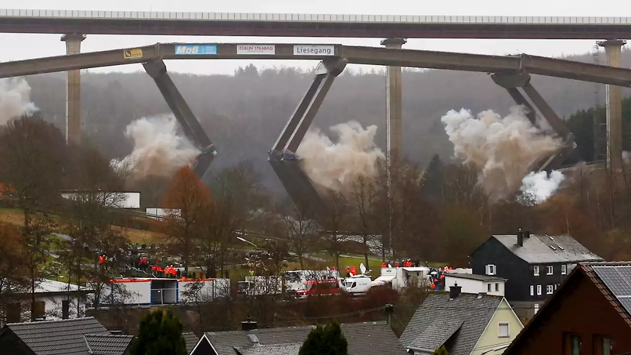 70 Meter hohe A45-Brücke fällt nach Plan