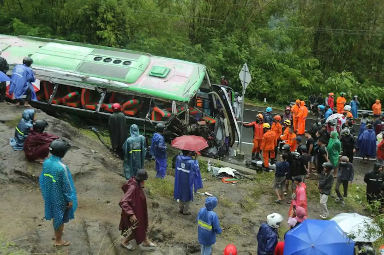 Kecelakaan Maut di Imogiri-Bantul, 13 Penumpang Bus Wisata Meninggal |Republika Online