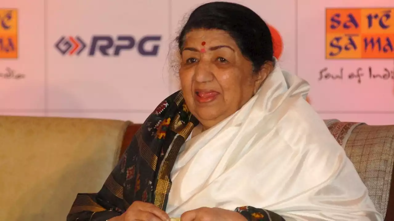 Lata Mangeshkar, Singer Known as the “Nightingale of India,” Dies at 92