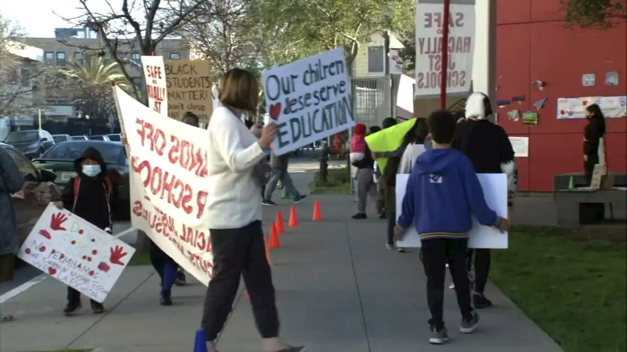 Protest held over plan to close more than a dozen Oakland Unified schools