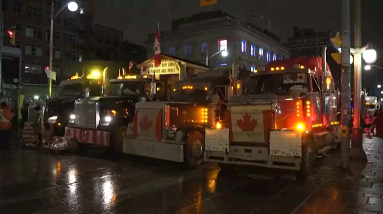 Truckers continue vaccine mandate protest in Canada