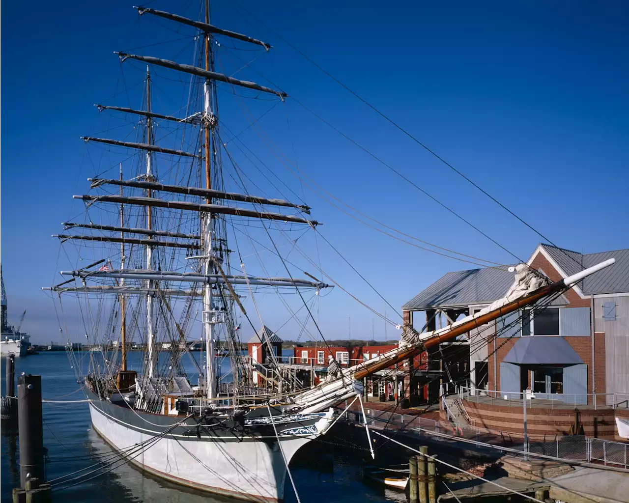 Texas Woman Falls To Death From Mast Of Historic Ship Elissa