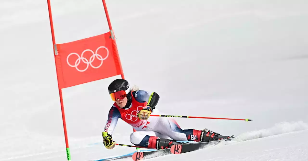 U.S. alpine skier Nina O'Brien injured after crashing during giant slalom event