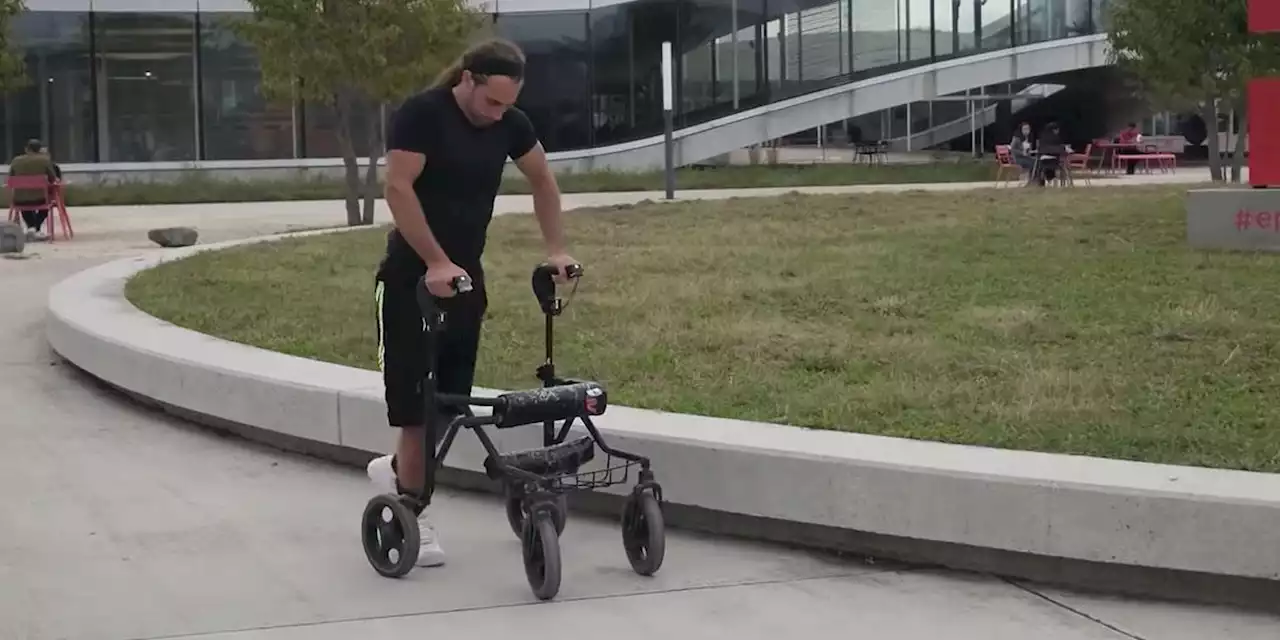 Tres parapléjicos vuelven a caminar un día después de recibir un implante electrónico