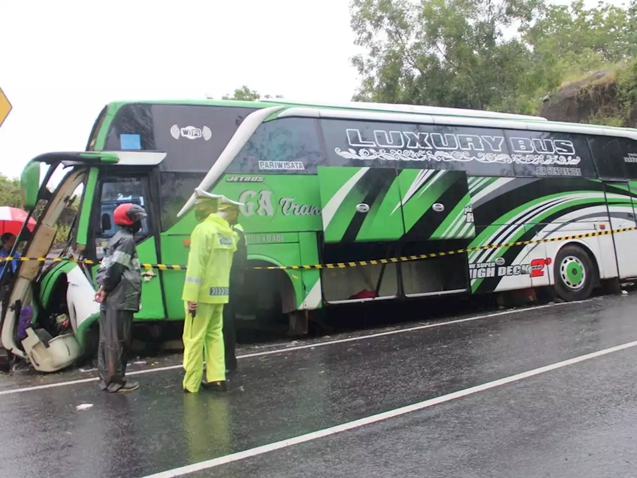 Korban Tewas Kecelakaan Bus di Bantul Jadi 13 Orang