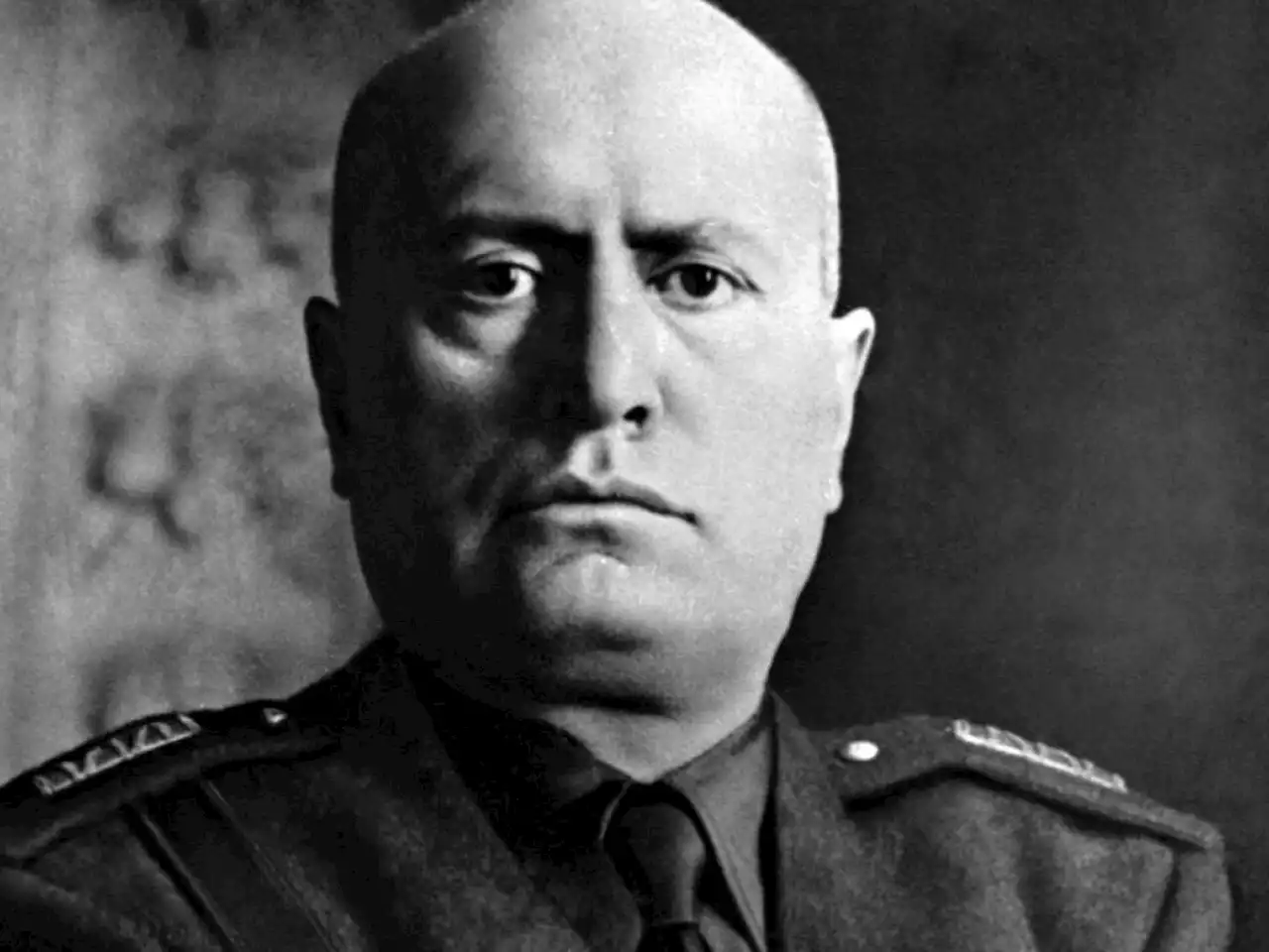 Il Duce teatrale: tanta Storia, grande scena, pochi 'artifici'