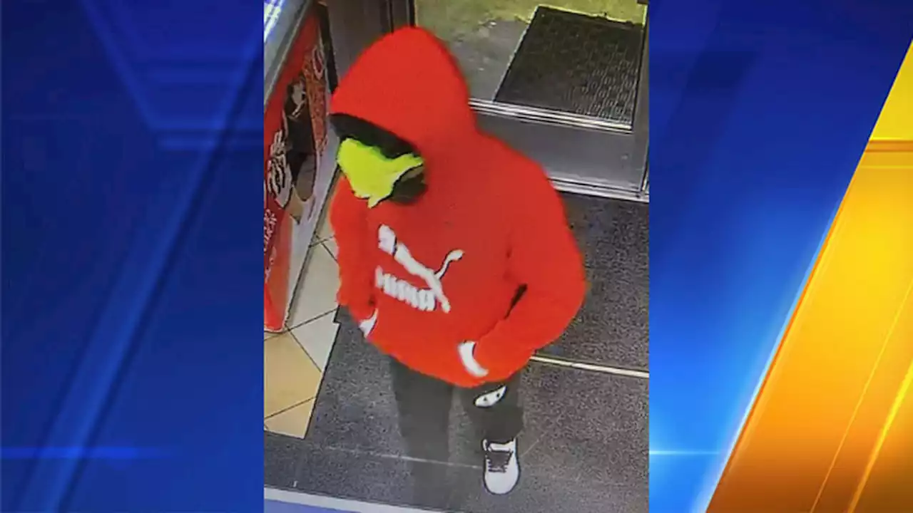 Police searching for suspect after Lynnwood gas station clerk robbed at gunpoint