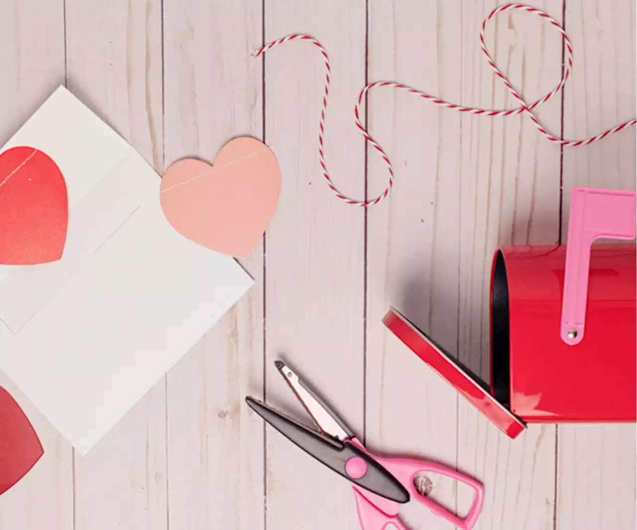 Ways to Celebrate Your BFF This Year + Galentine's Printables - Lifeway Women