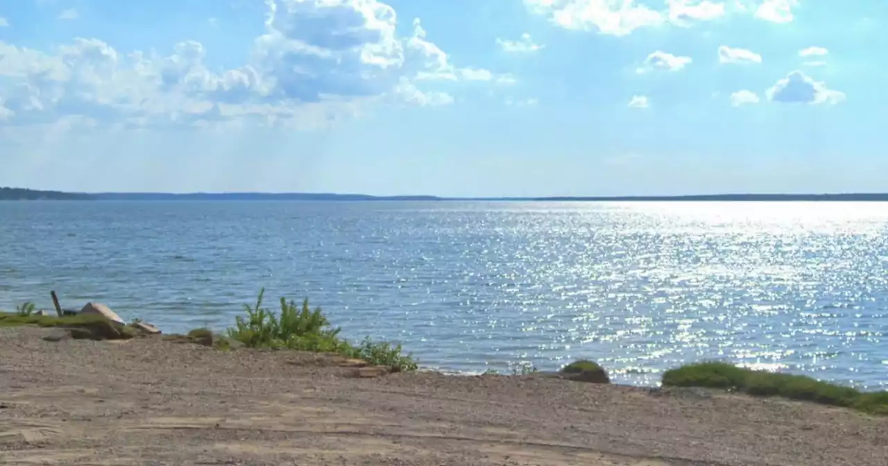 Woman floating on air mattress rescued from Oklahoma lake