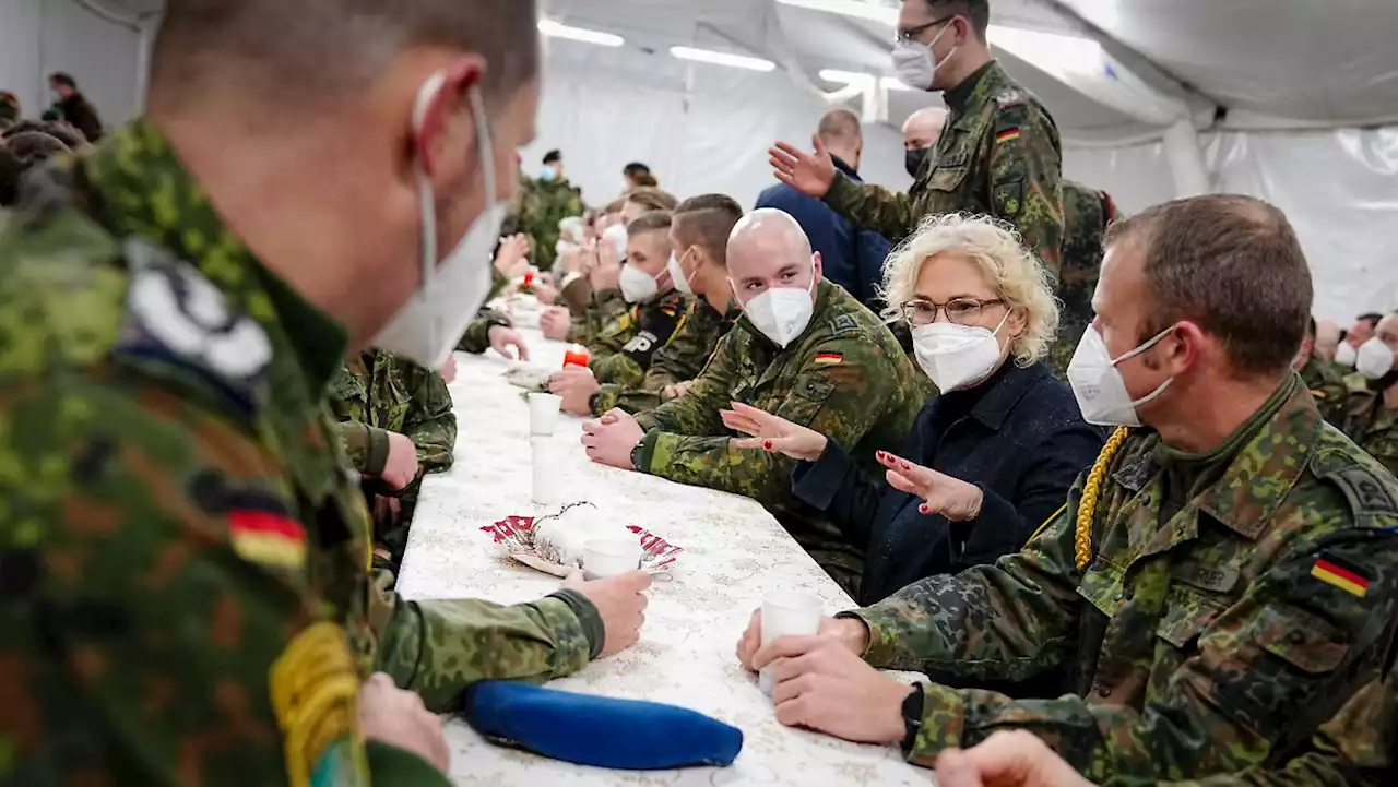 Lambrecht schickt 350 zusätzliche Soldaten nach Litauen