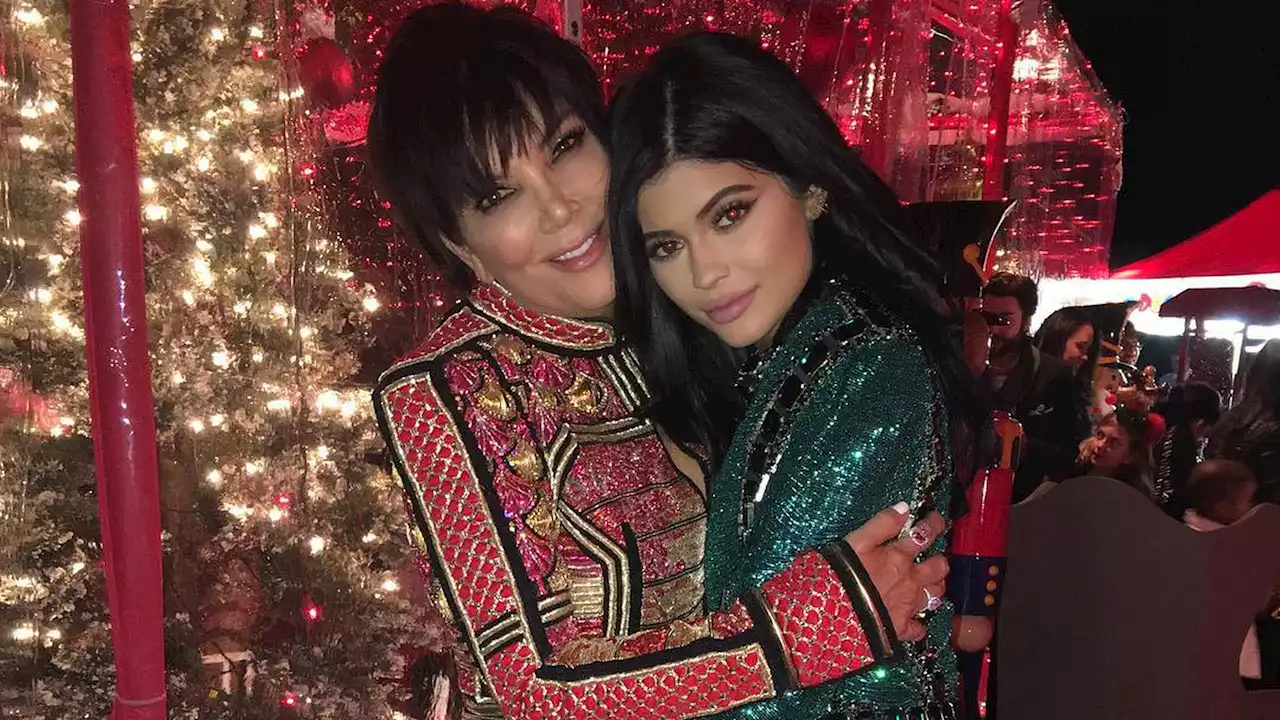 Im Netz: Verrät Kris Jenner etwa den Namen von Kylies Baby?