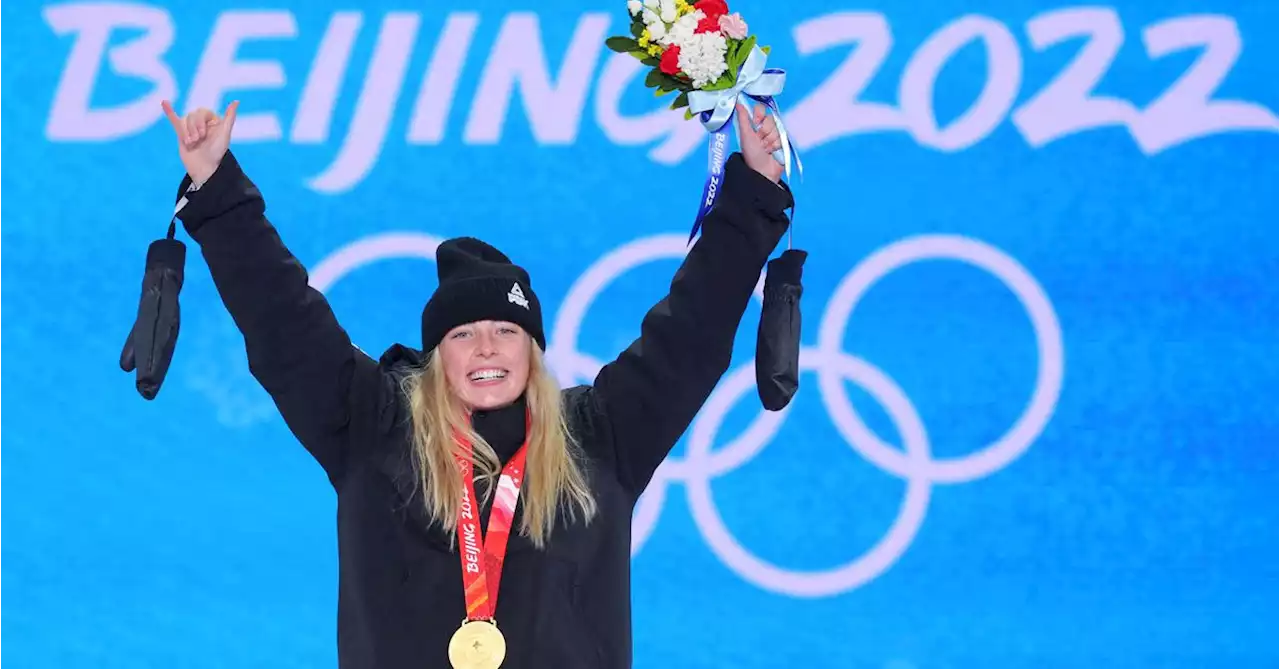 Snowboarding-Kiwi Zoi laughs off dad's four-letter gold joy