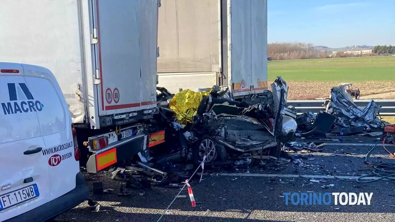 Tamponamento shock nella nebbia: 2 morti, almeno 10 feriti e 40 veicoli coinvolti