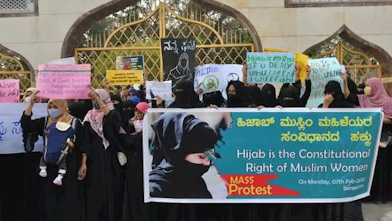 Protests against classroom hijab ban grow in India