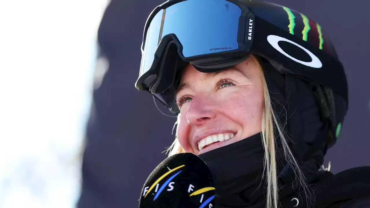 How Olympic Gold-Medalist Snowboarder Jamie Anderson Gets Into “Sport Mode”