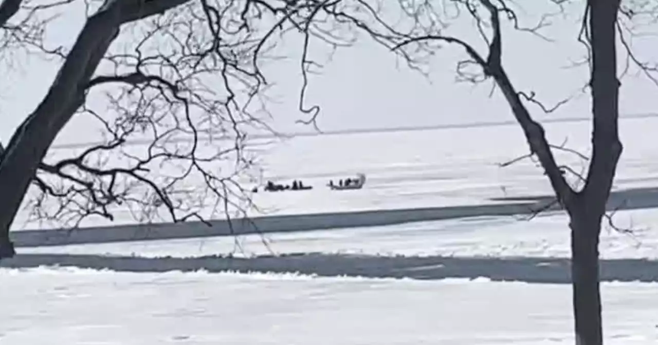 Coast Guard, good Samaritan rush to rescue 20 stuck on Lake Erie ice