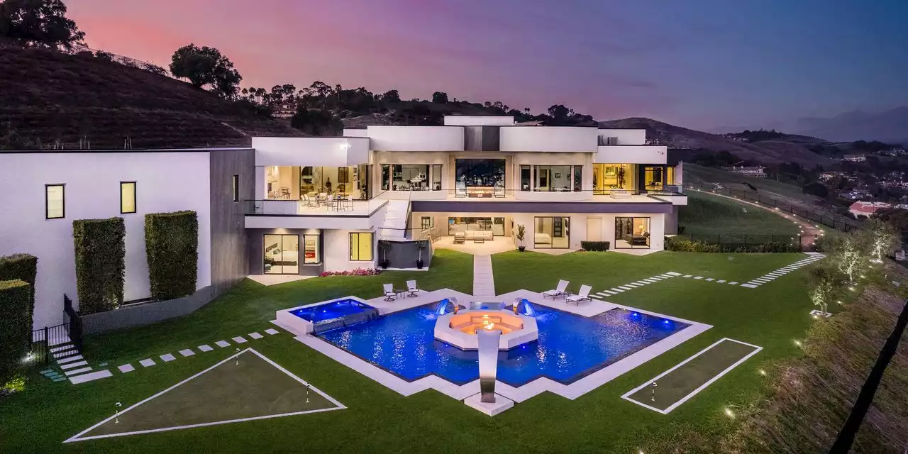 California Home of SmartClixx Founder Gary Dinkin Lists for $50 Million