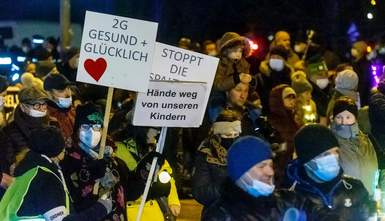 Corona-Proteste: Erneut große Demos in ganz Deutschland