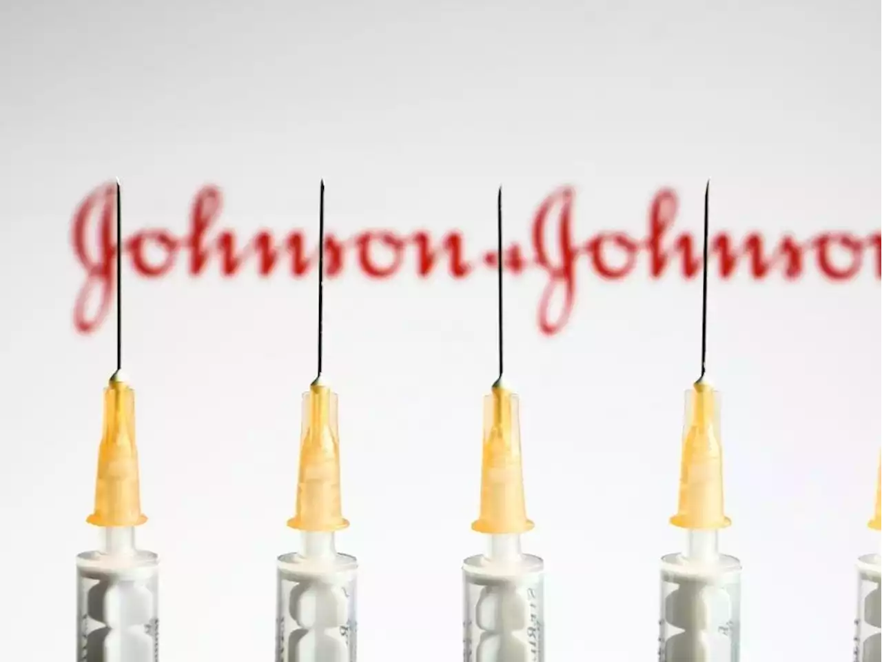 Johnson & Johnson quietly halted production of its Covid-19 vaccines - NYT