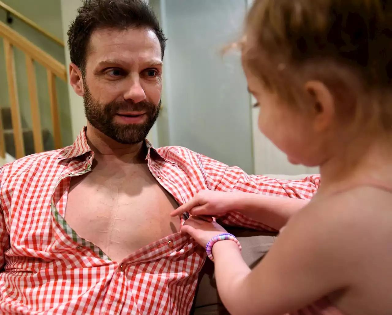 Everly Backe has had her chest opened three times and she’s only 4. Her dad got a tattoo that looks like his daughter’s zipper scar to show that she’s not alone.