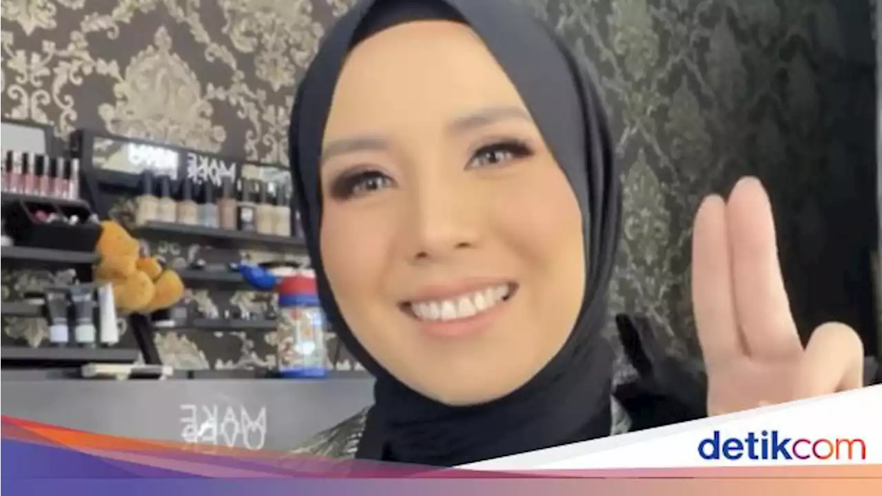 Tya Ariestya Ngaku Belum PeDe Berhijab