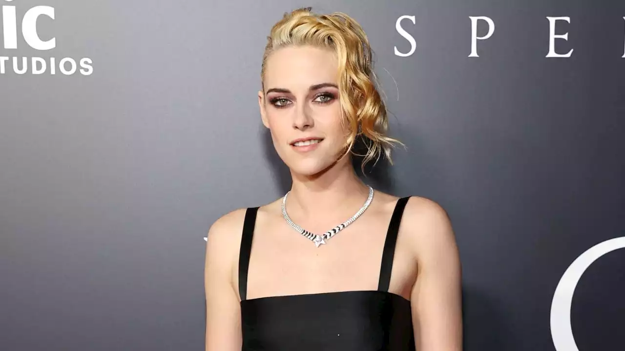 Kristen Stewart Reacts to Receiving Her First Oscar Nomination