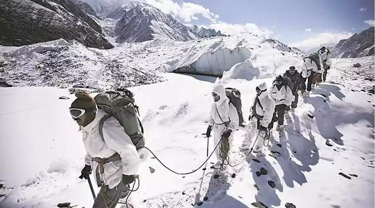 अरुणाचल प्रदेशः छह फरवरी से बर्फीले तूफान में फंसे भारतीय सेना के 7 जवान शहीद, सेना ने की पुष्टि