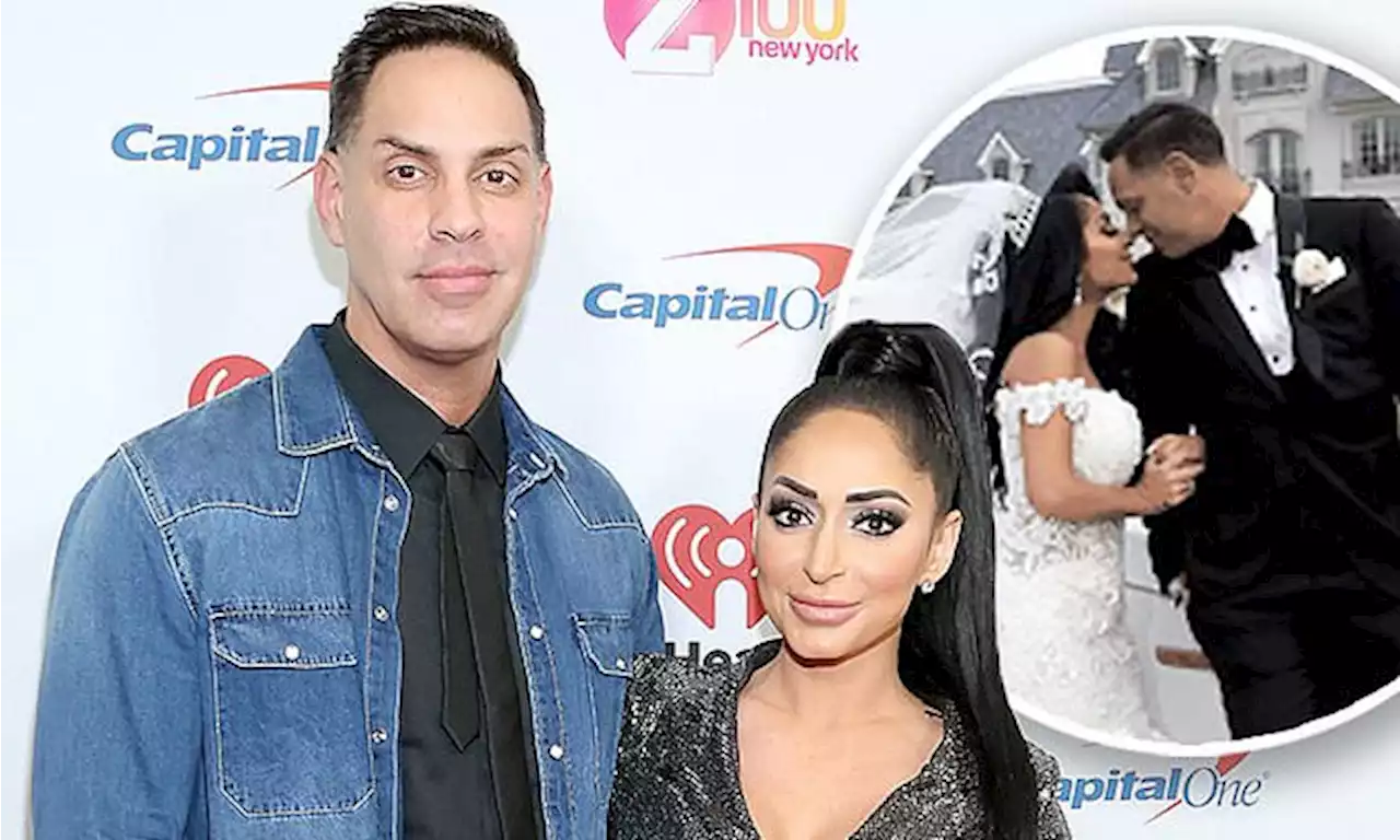 Jersey Shore star Angelina Pivarnick's husband Chris files for divorce