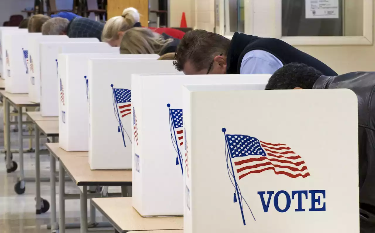 US Warns Midterms Could Spark Calls for Extremist Violence