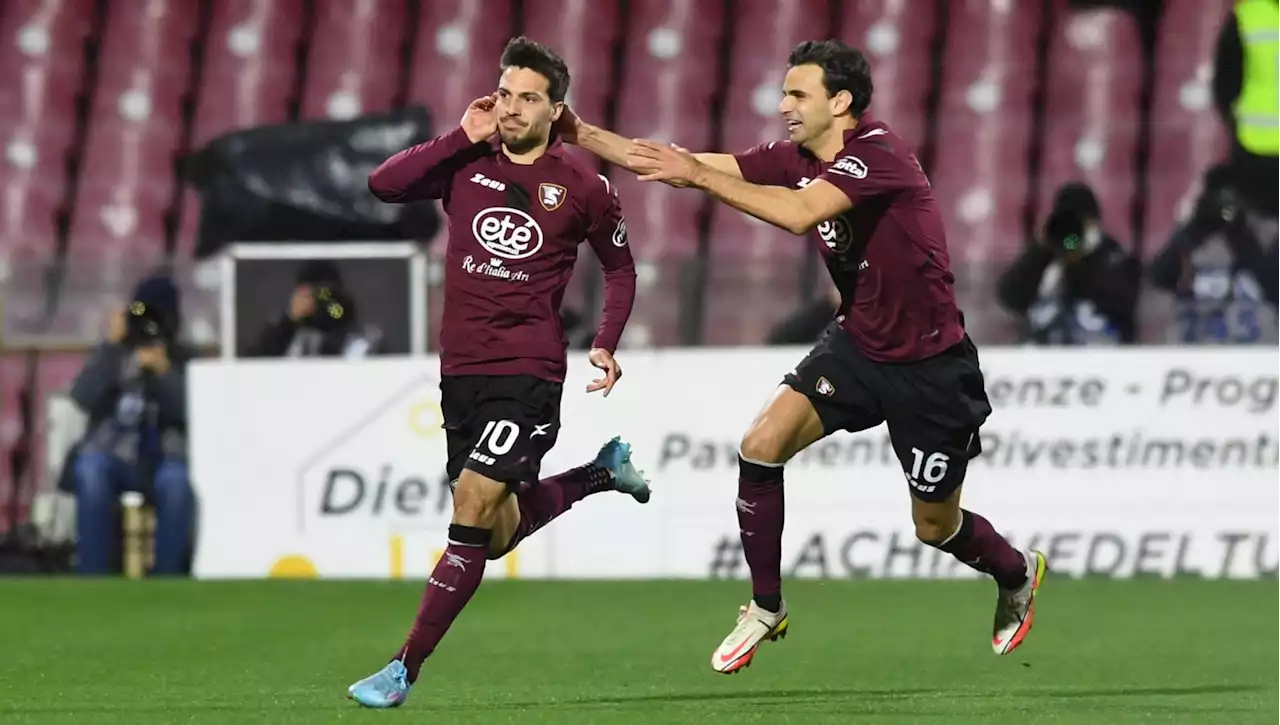 Salernitana-Spezia 2-2, due magie di Verdi non bastano ai granata