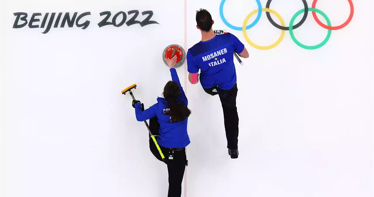 Pechino 2022, tutti pazzi per il curling: ecco i segreti di uno sport medievale