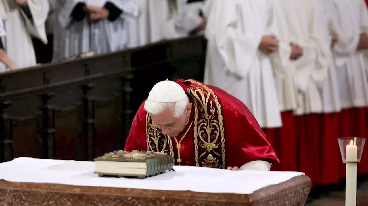 Benedicto XVI pide perdón por los abusos y errores bajo su responsabilidad