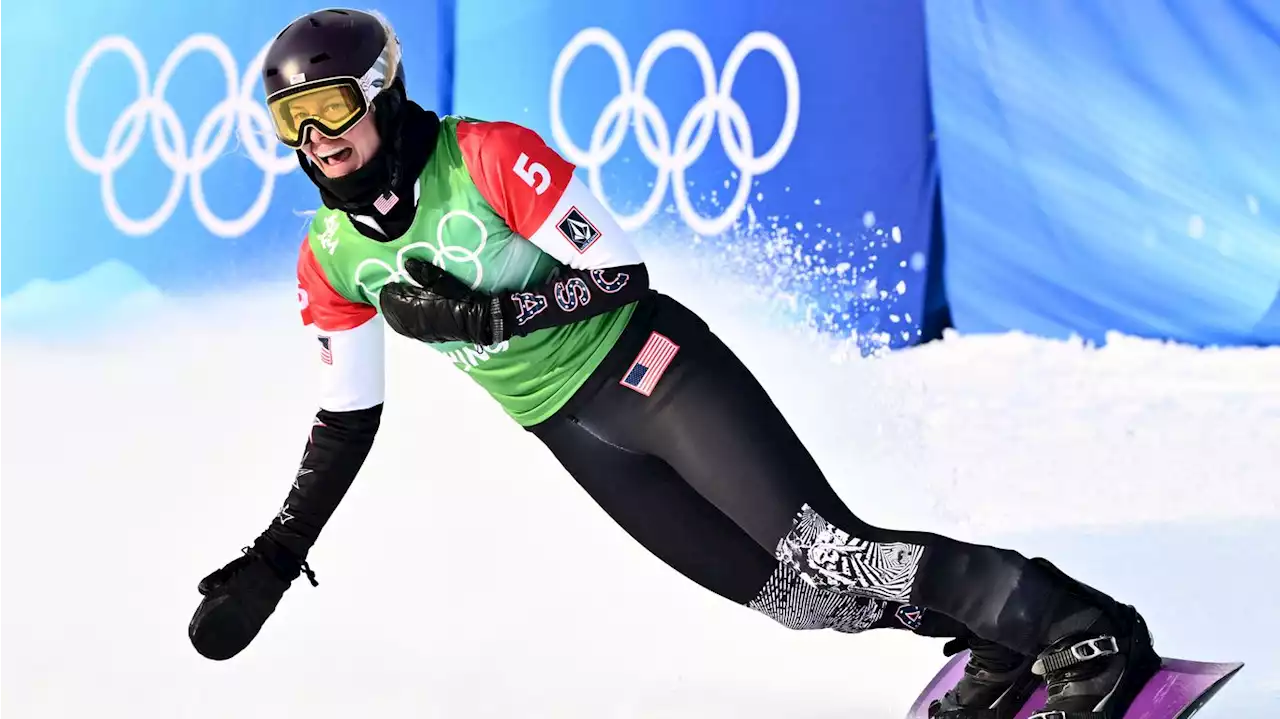 Snowboarder Lindsey Jacobellis wins U.S. its 1st Winter Olympics gold in Beijing