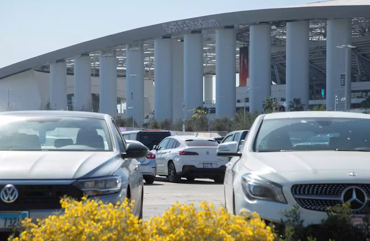 In High Demand: Super Bowl Parking Spots Going For Hundreds Of Dollars