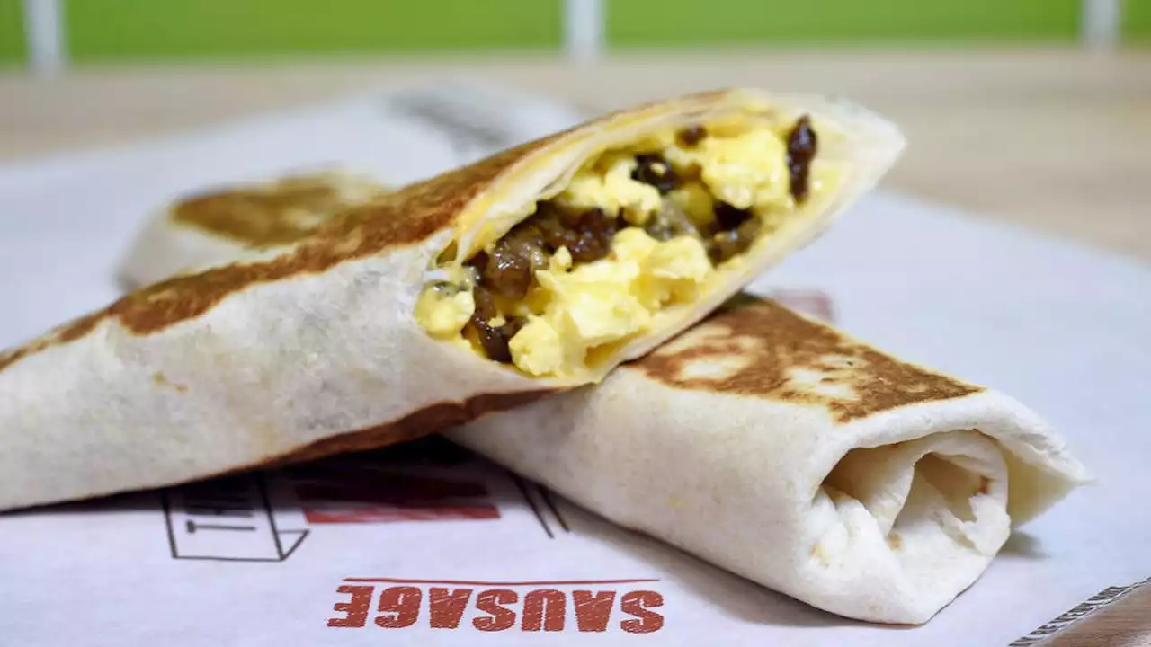 Woman throws breakfast burritos at South Hill fast food worker