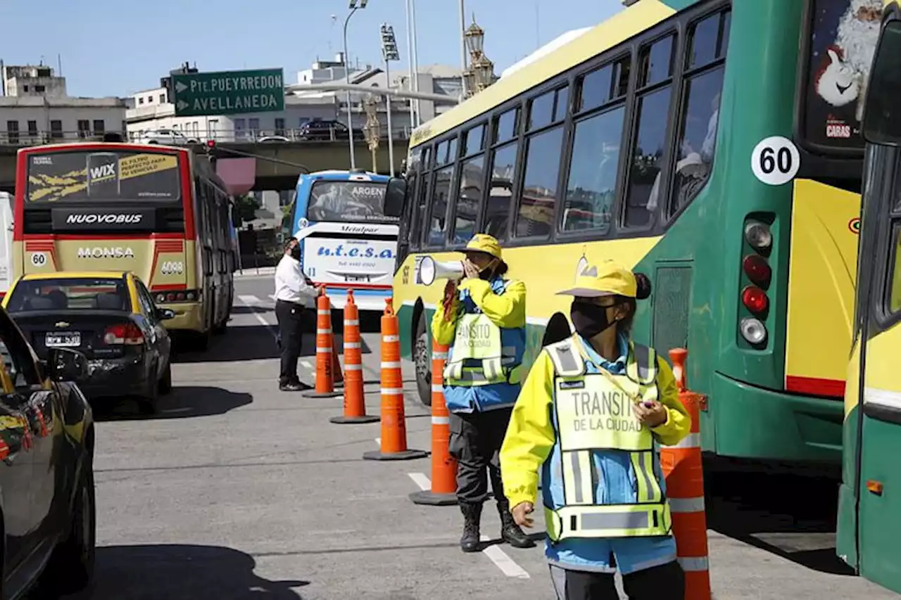 Cuáles son las 32 líneas de colectivo que la Nación pretende traspasar a la Ciudad