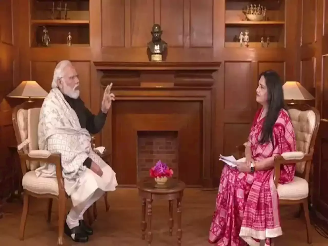 PM Narendra Modi Interview Live : मैंने किसी के पिता-माता, नाना, दादा के लिए कुछ नहीं कहा.... मोदी का राहुल को दो टूक जवाब