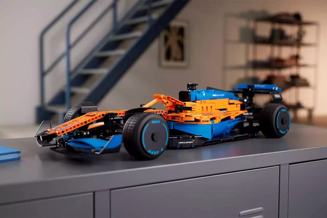 Lego Technic previews 2022 McLaren F1 car