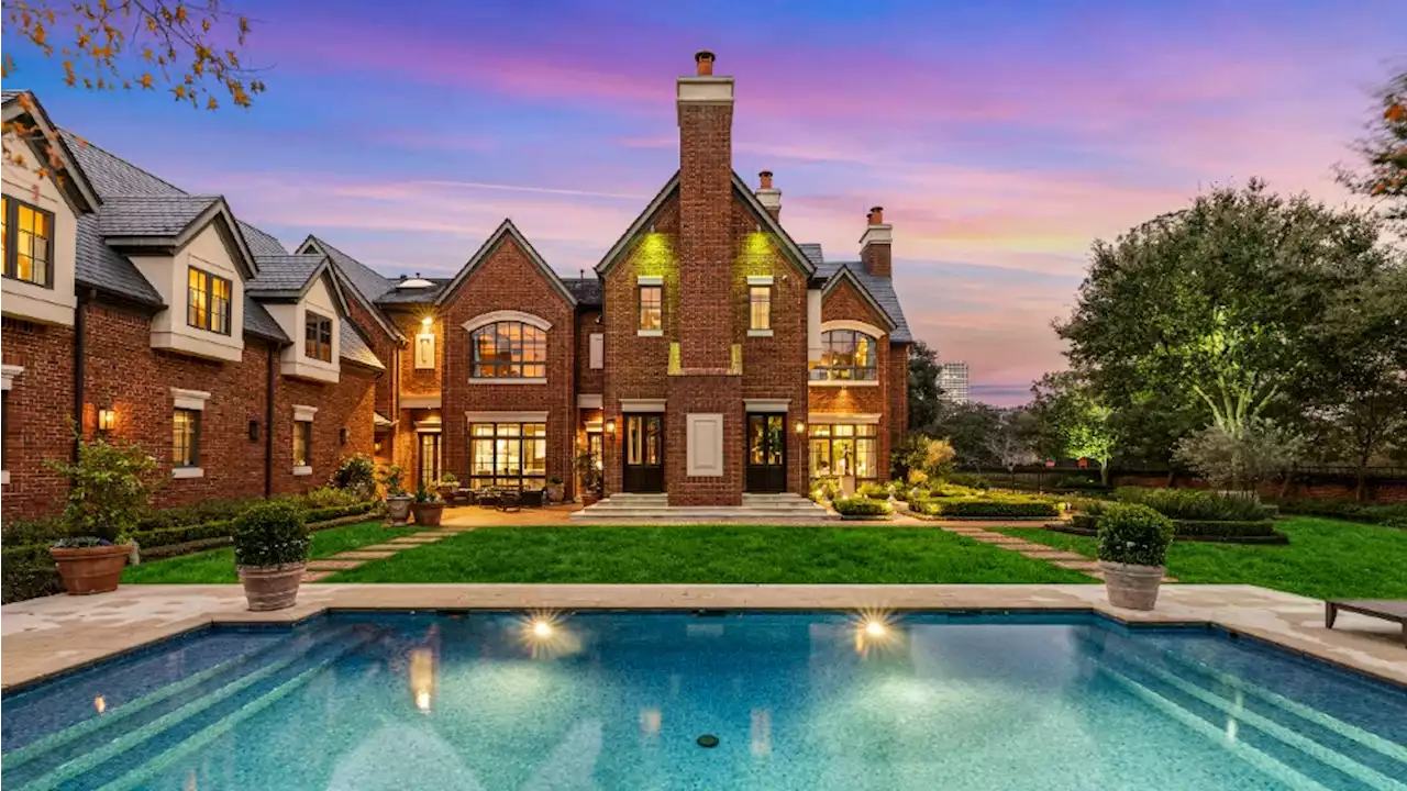 Inside a $27.5 Million Tudor-Style Houston Mansion That You Can Buy With Bitcoin