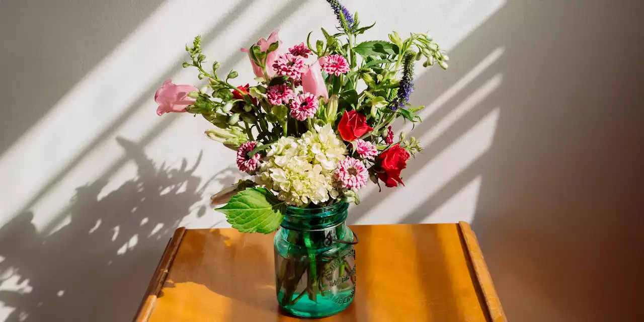 17 Flower Delivery Services Sure to Charm Your Valentine