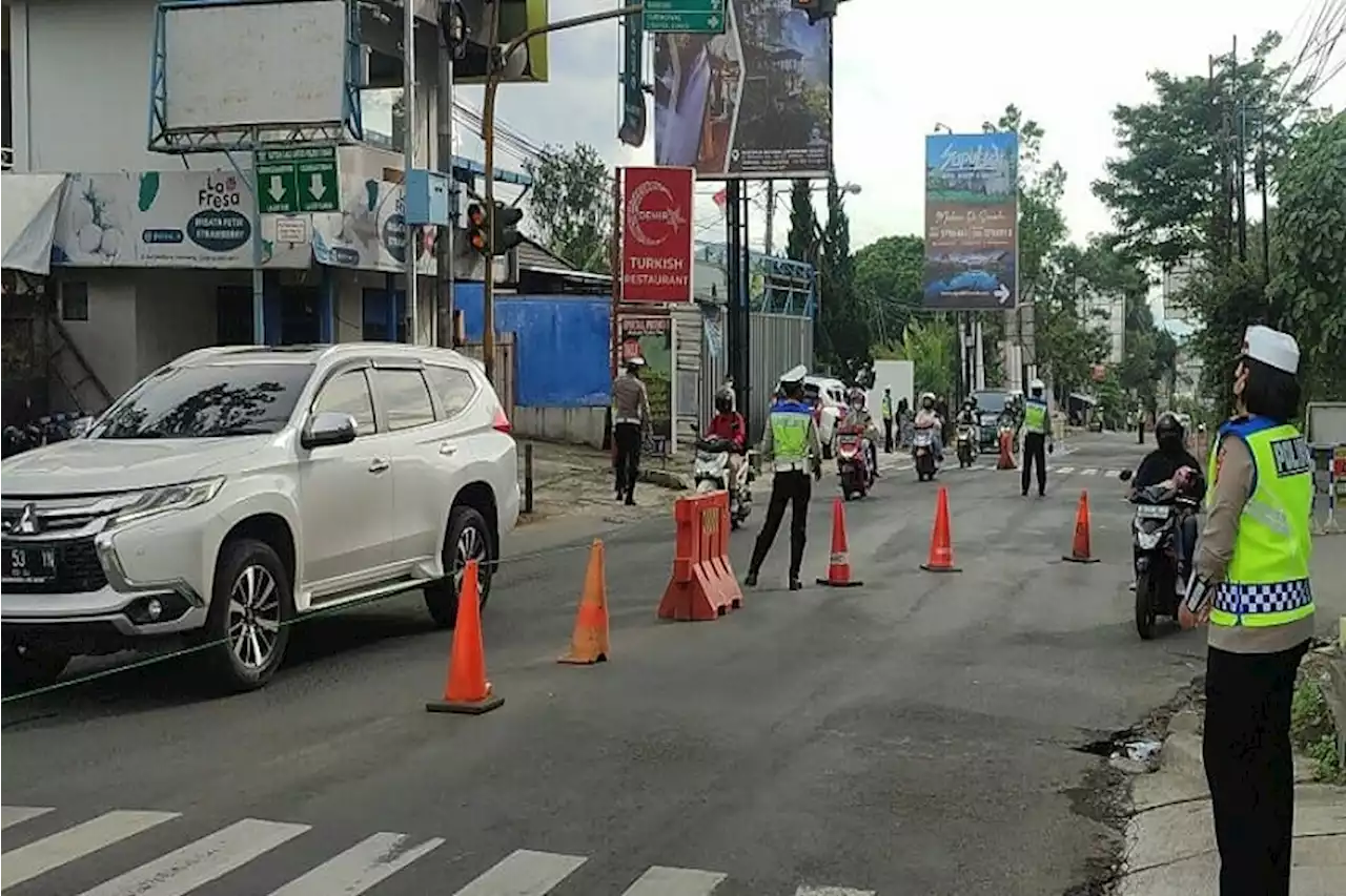 Bandung Raya PPKM Level 3, Polres Cimahi Awasi Pergerakan Wisatawan ke Lembang