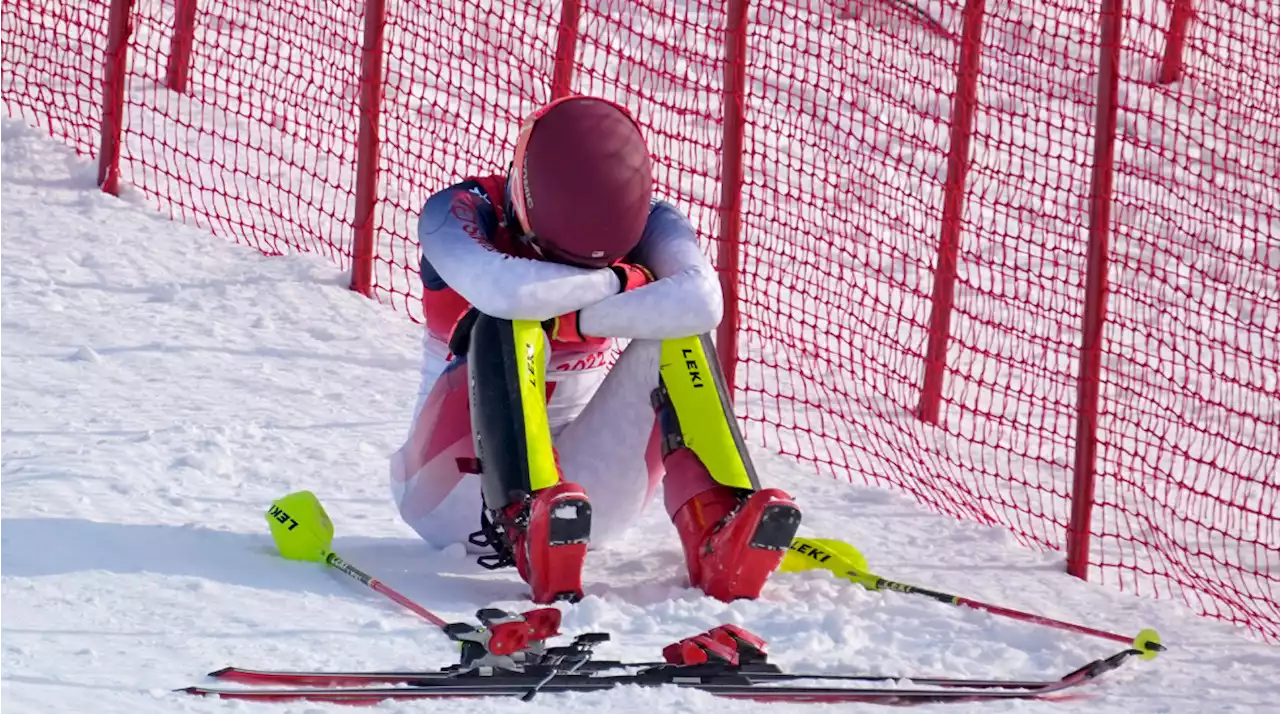 Mikaela Shiffrin Fails to Finish Second Straight Race