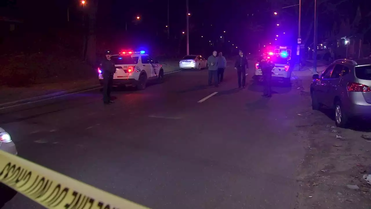 Police: Woman grazed by stray bullet while driving on Roosevelt Boulevard