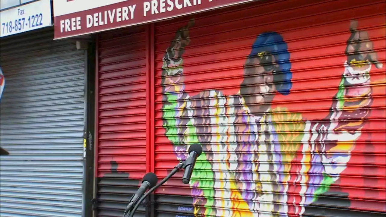 Brooklyn mural marks 25 years since rap legend Biggie Smalls' murder