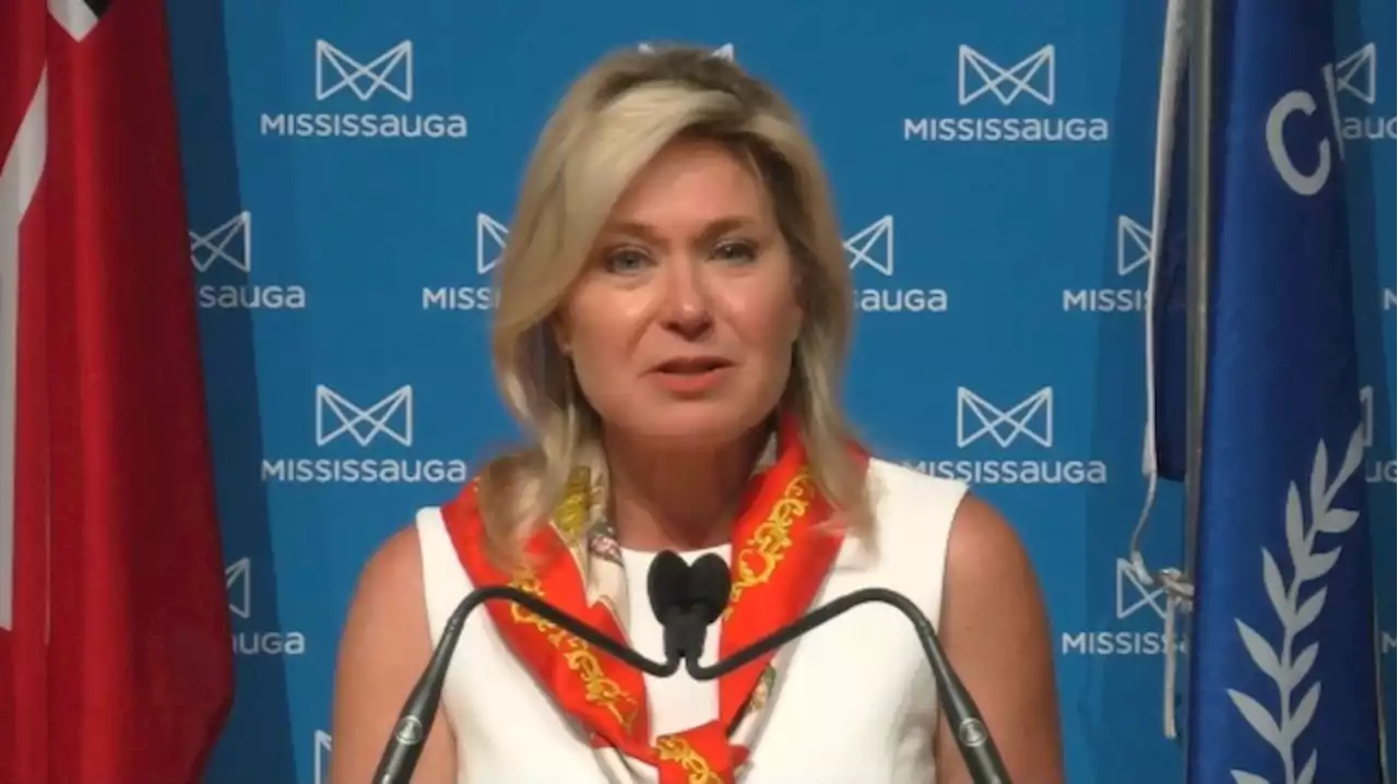 Mississauga's mayor says province might be lifting mask mandate 'too soon'